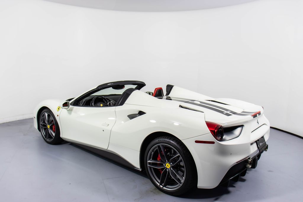 2017 Ferrari 488 Spider photo 3