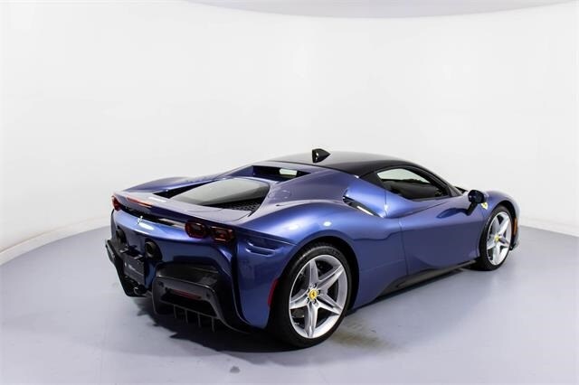 2021 Ferrari SF90 Stradale Base photo 2