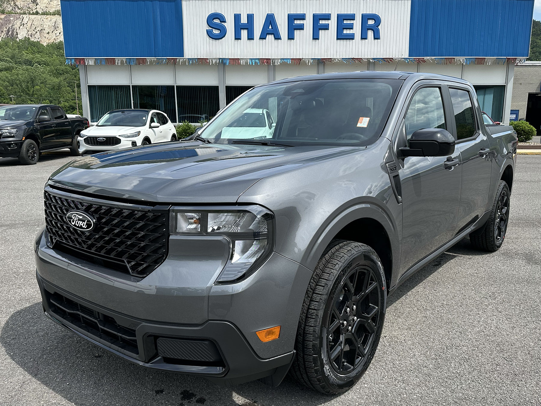 2025 Ford Maverick XLT's photo