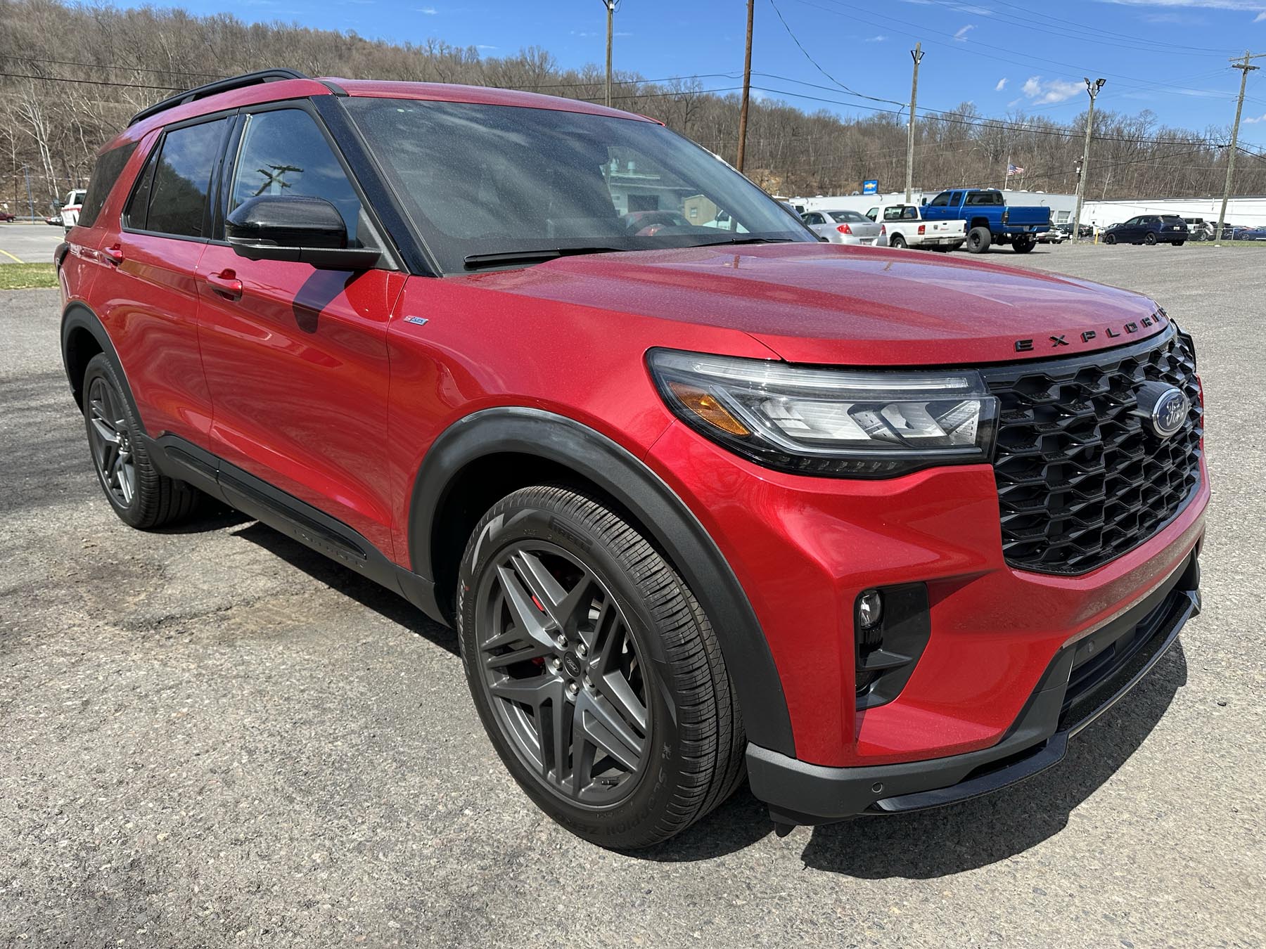 2025 Ford Explorer ST-Line photo 3