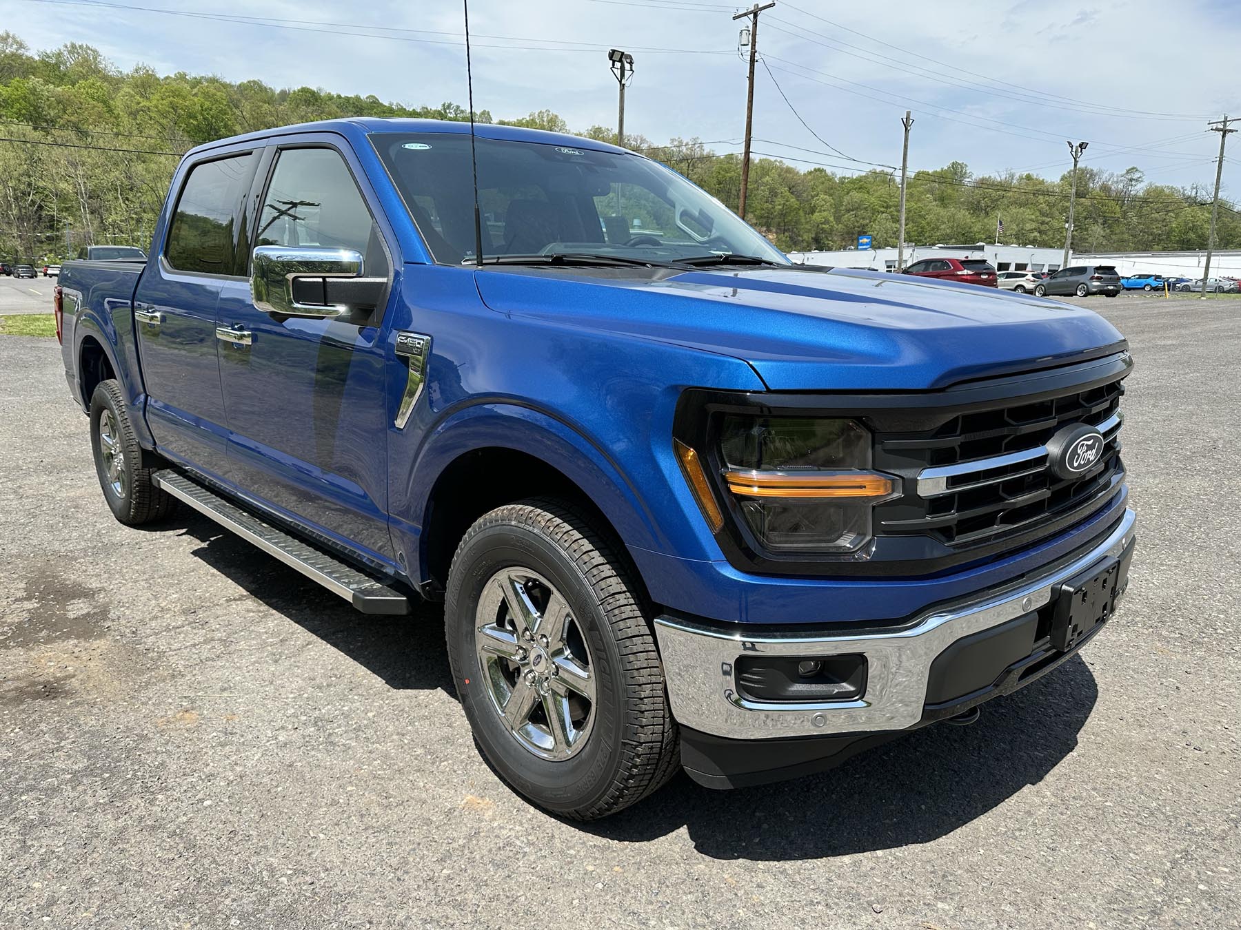 2025 Ford F-150 XLT photo 3