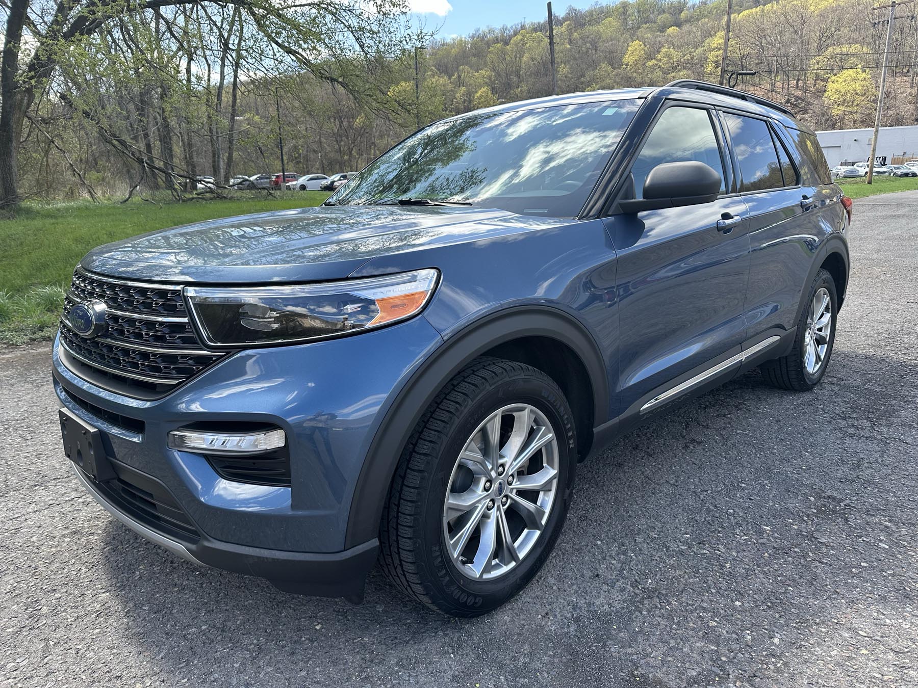 2020 Ford Explorer XLT photo 2