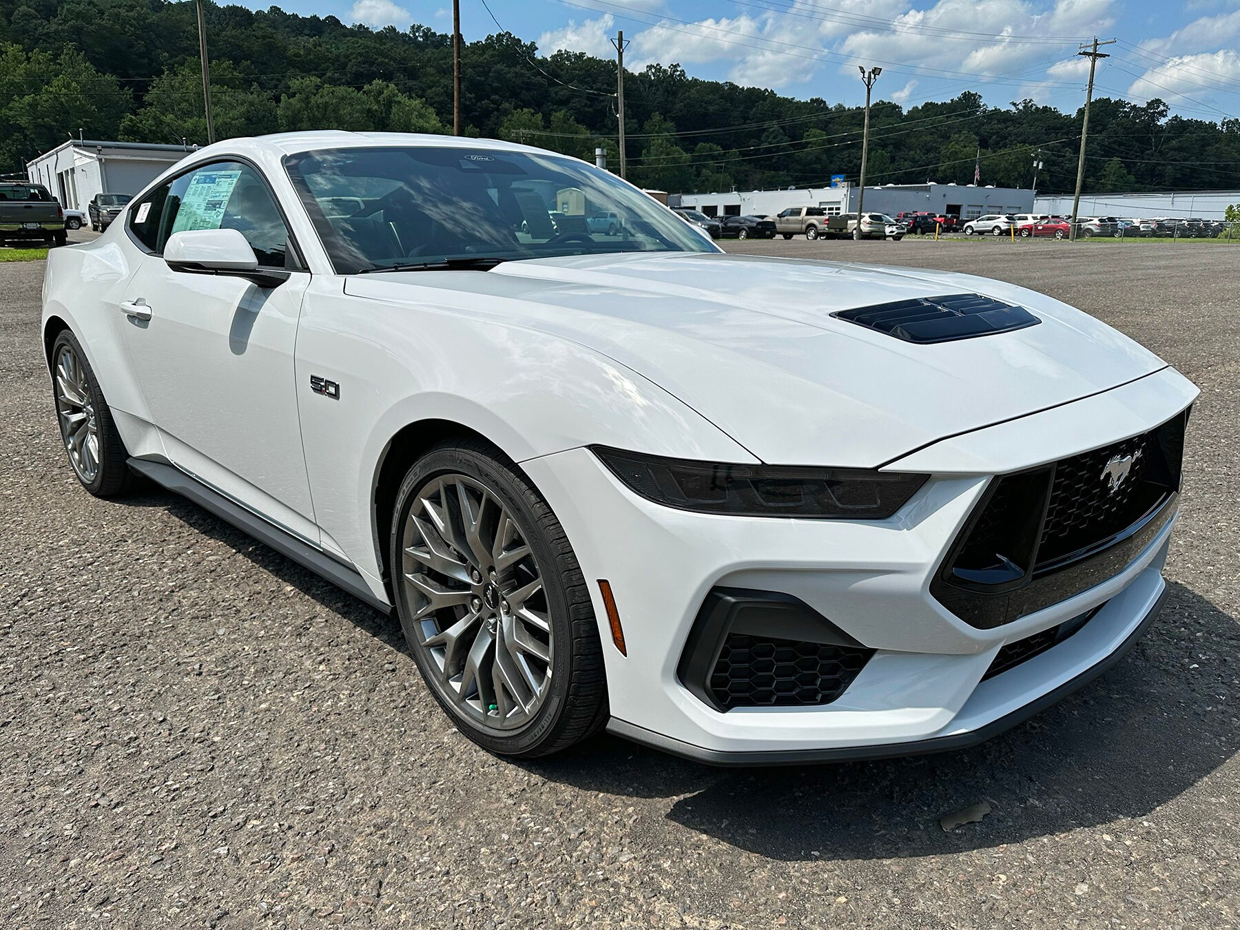 2025 Ford Mustang GT Premium photo 3