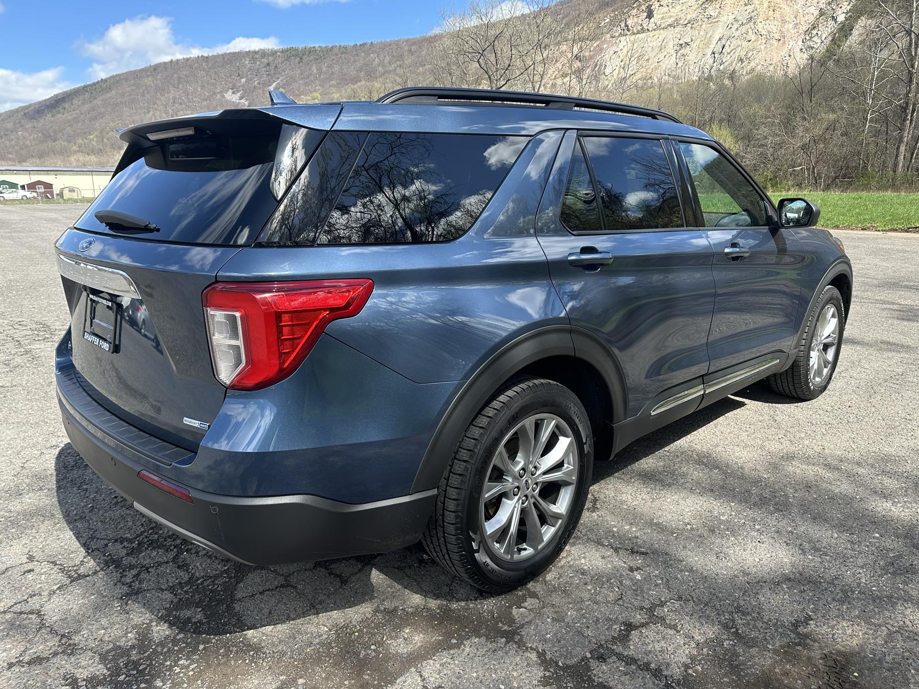 2020 Ford Explorer XLT photo 4