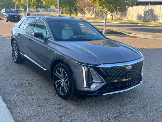 Used 2024 CADILLAC LYRIQ Luxury 2 SUV