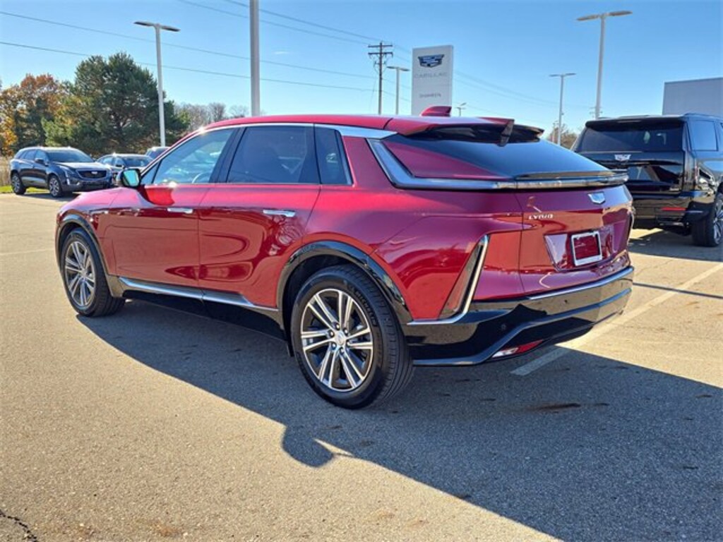 Certified 2024 CADILLAC Lyriq Luxury 1 SUV