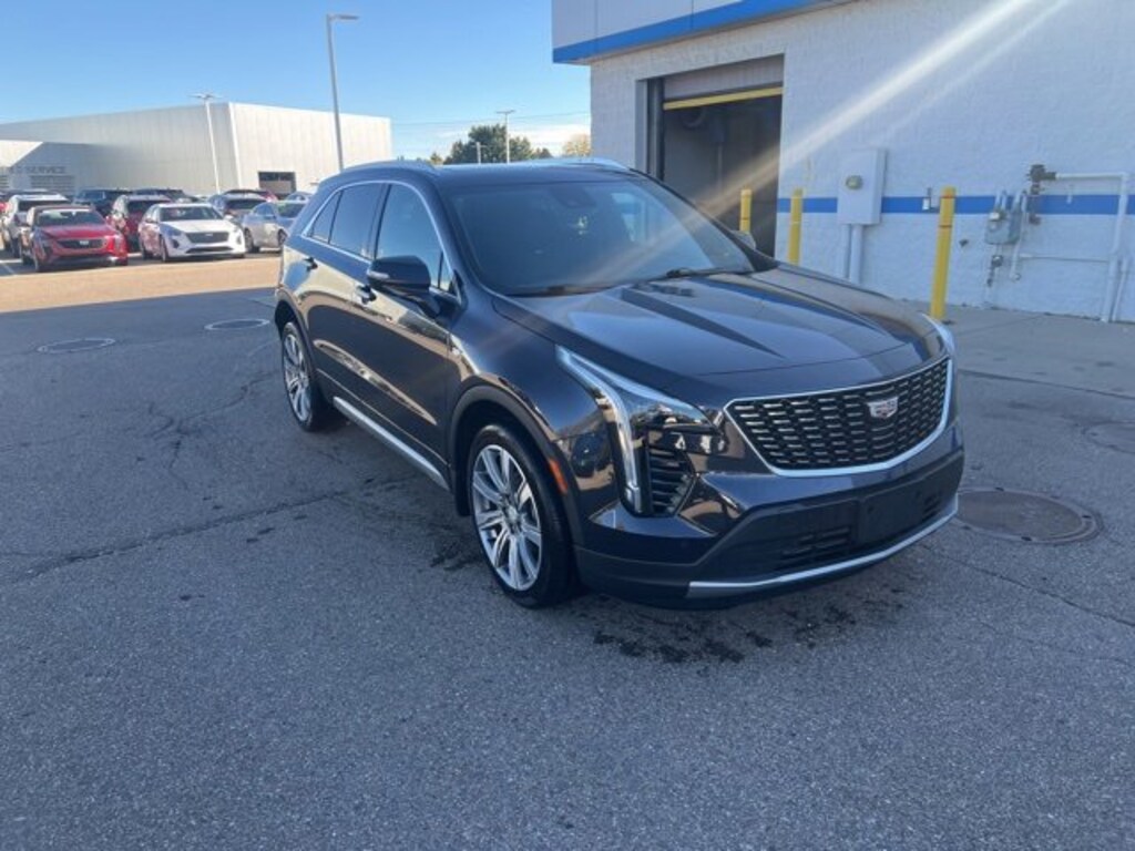 Used 2023 CADILLAC XT4 Premium Luxury SUV