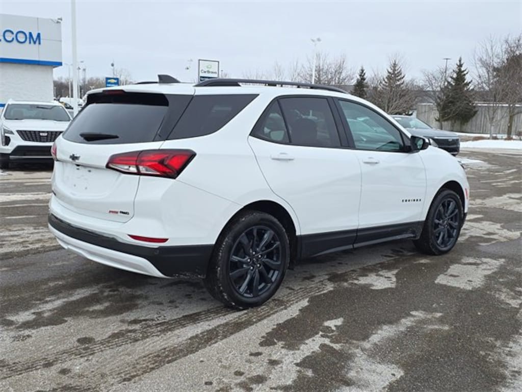 Used 2024 Chevrolet Equinox RS SUV