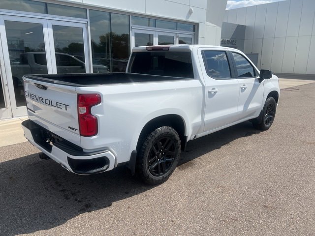 2025 Chevrolet Silverado 1500 RST photo 3