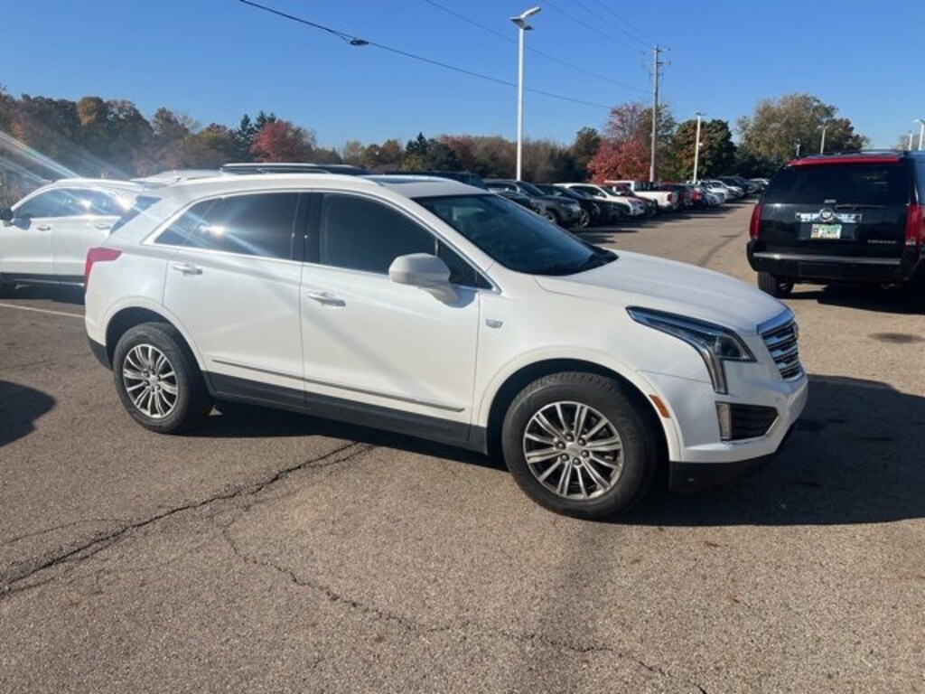 Used 2017 CADILLAC XT5 Luxury FWD SUV