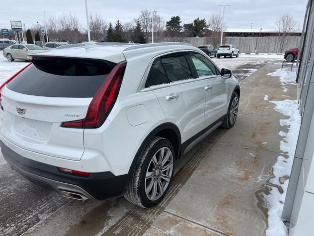 Used 2021 CADILLAC XT4 Premium Luxury SUV