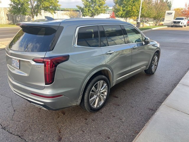 2023 Cadillac XT6 Premium Luxury photo 3