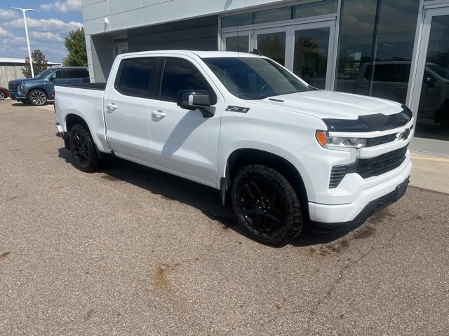 2025 Chevrolet Silverado 1500 RST photo 2