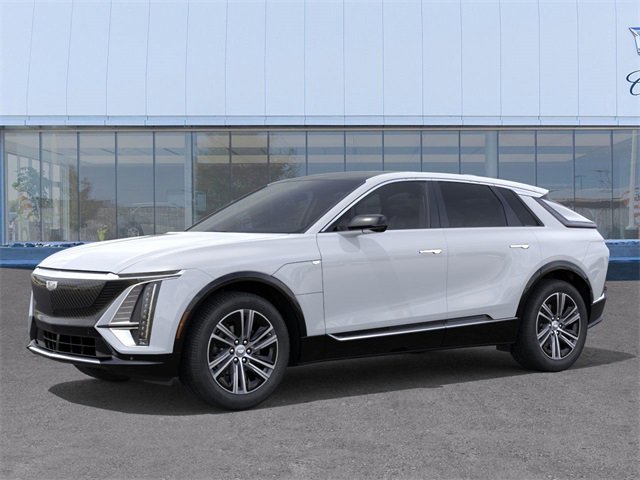 2026 Cadillac Lyriq Luxury photo 2