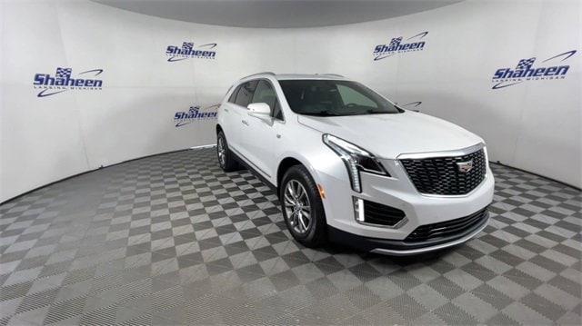 Certified 2022 Cadillac XT5 Premium Luxury with VIN 1GYKNDRS6NZ102955 for sale in Lansing, MI