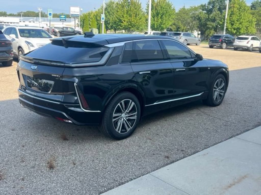 Certified 2024 CADILLAC LYRIQ Luxury 2 SUV