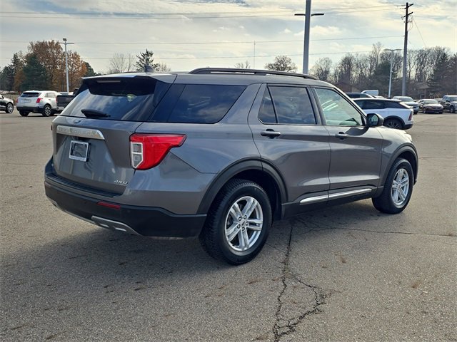 2021 Ford Explorer XLT photo 3