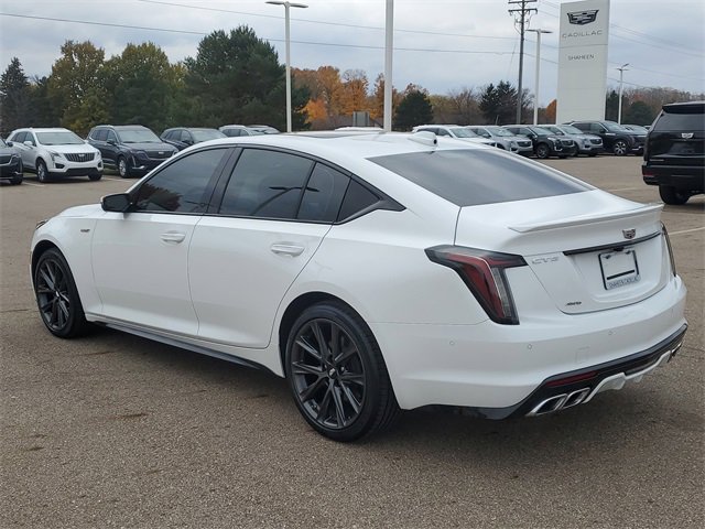 2024 Cadillac CT5 V photo 4