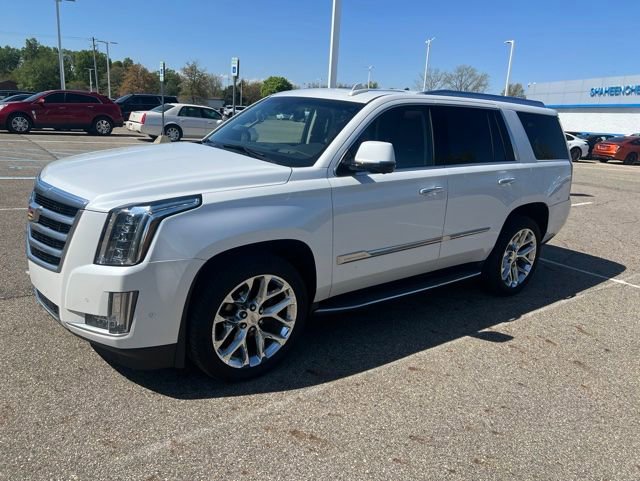 2017 Cadillac Escalade AWD Luxury's photo