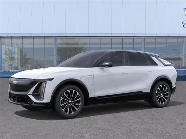 2026 Cadillac Lyriq Sport photo 2