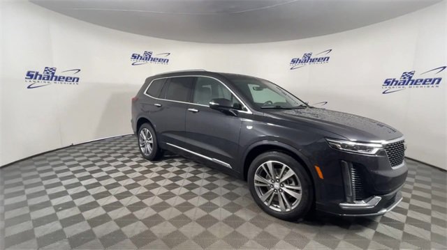 Used 2020 Cadillac XT6 Premium Luxury with VIN 1GYKPFRS7LZ221553 for sale in Lansing, MI