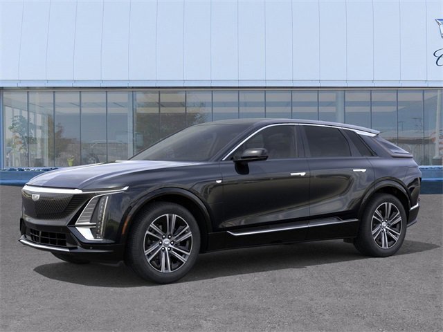2025 Cadillac Lyriq Luxury photo 2
