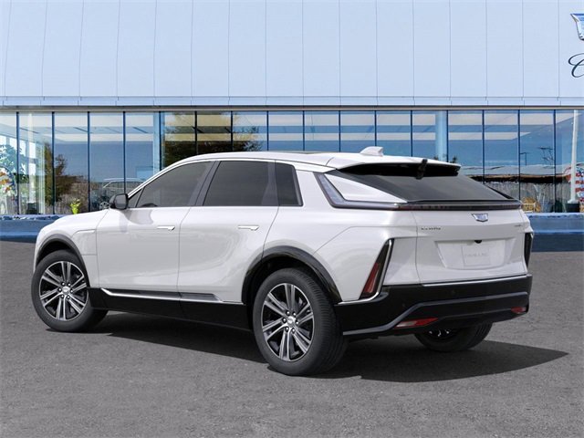 2025 Cadillac Lyriq Luxury photo 3