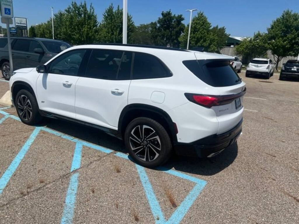 Used 2025 Buick Enclave Sport Touring SUV