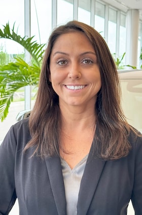 Staff member Ashley Schultz from ID_6f1e26b349cf