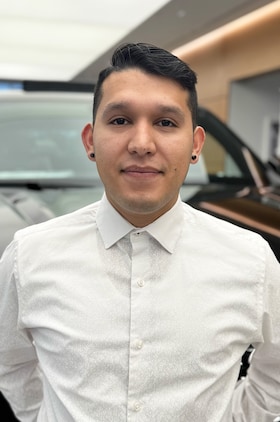 Staff member Noe Beltran-Lujano from ID_fbcd82b34cf6