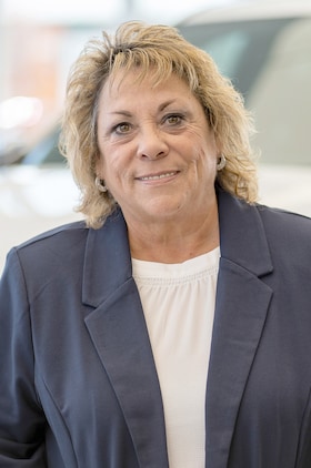 Staff member Ann Bennett from ID_1ead70ff079e