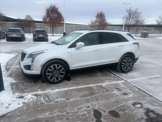 2021 Cadillac XT5 Sport's photo