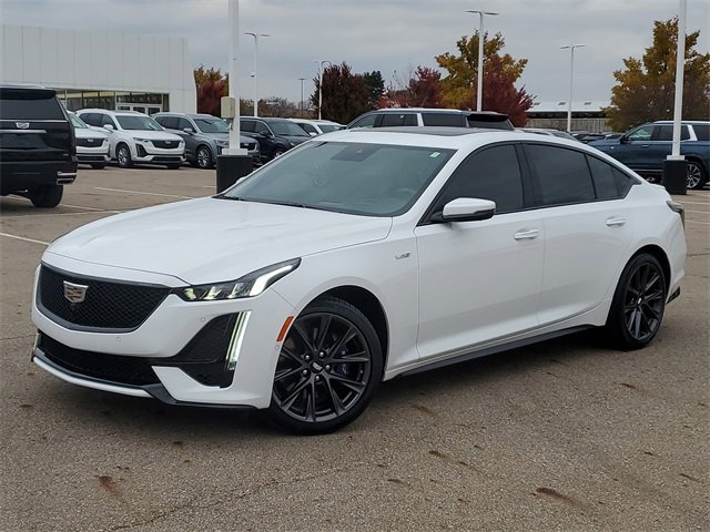 2024 Cadillac CT5 V-Series's photo
