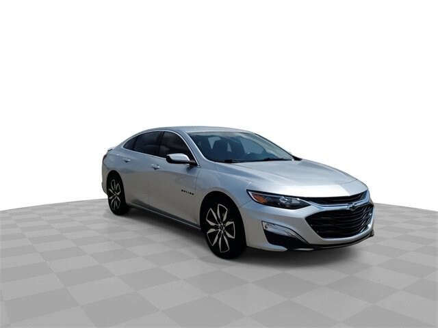 2021 Chevrolet Malibu RS photo 2