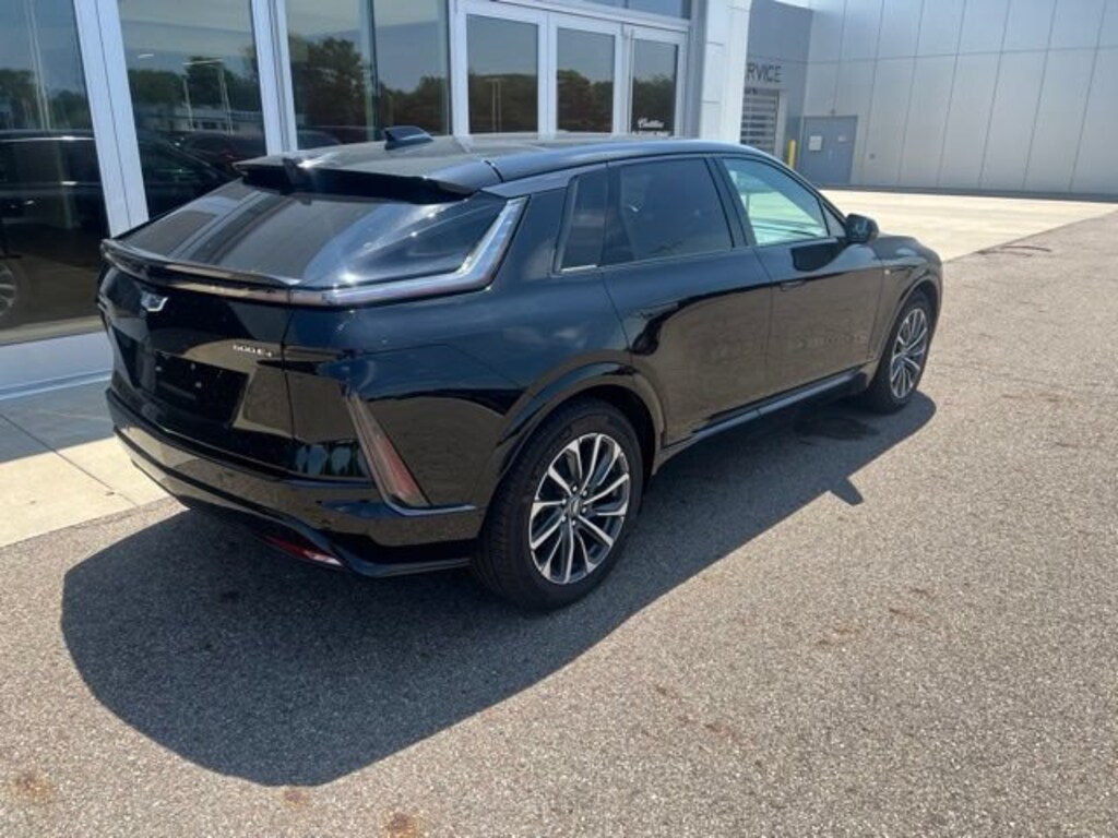 Used 2024 CADILLAC LYRIQ Sport 2 SUV