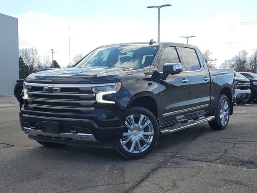Used 2025 Chevrolet Silverado 1500 High Country Truck