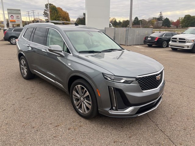 2021 Cadillac XT6 Premium Luxury photo 2