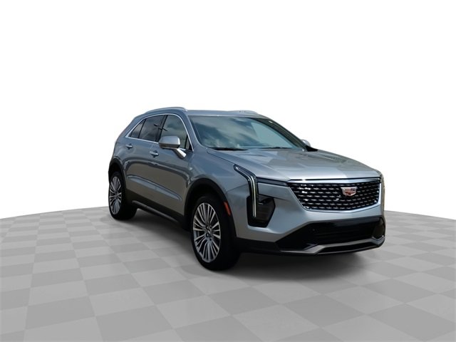 2025 Cadillac XT4 Premium Luxury photo 2