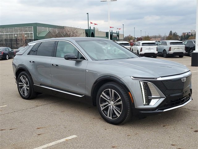Certified 2024 Cadillac LYRIQ Luxury 1 with VIN 1GYKPPRL6RZ102366 for sale in Lansing, MI