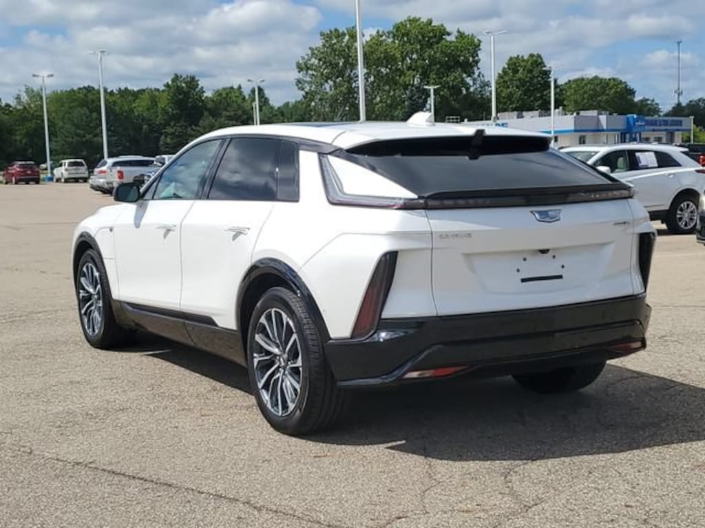 Certified 2024 CADILLAC LYRIQ Sport 2 SUV