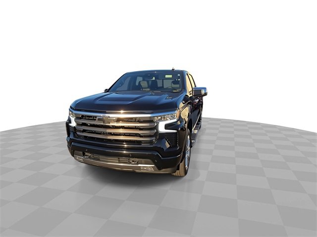 2022 Chevrolet Silverado 1500 High Country photo 3