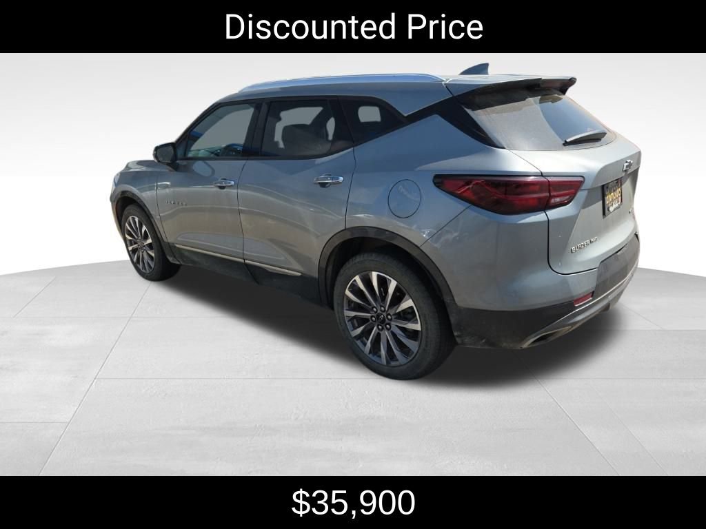 2023 Chevrolet Blazer Premier photo 2