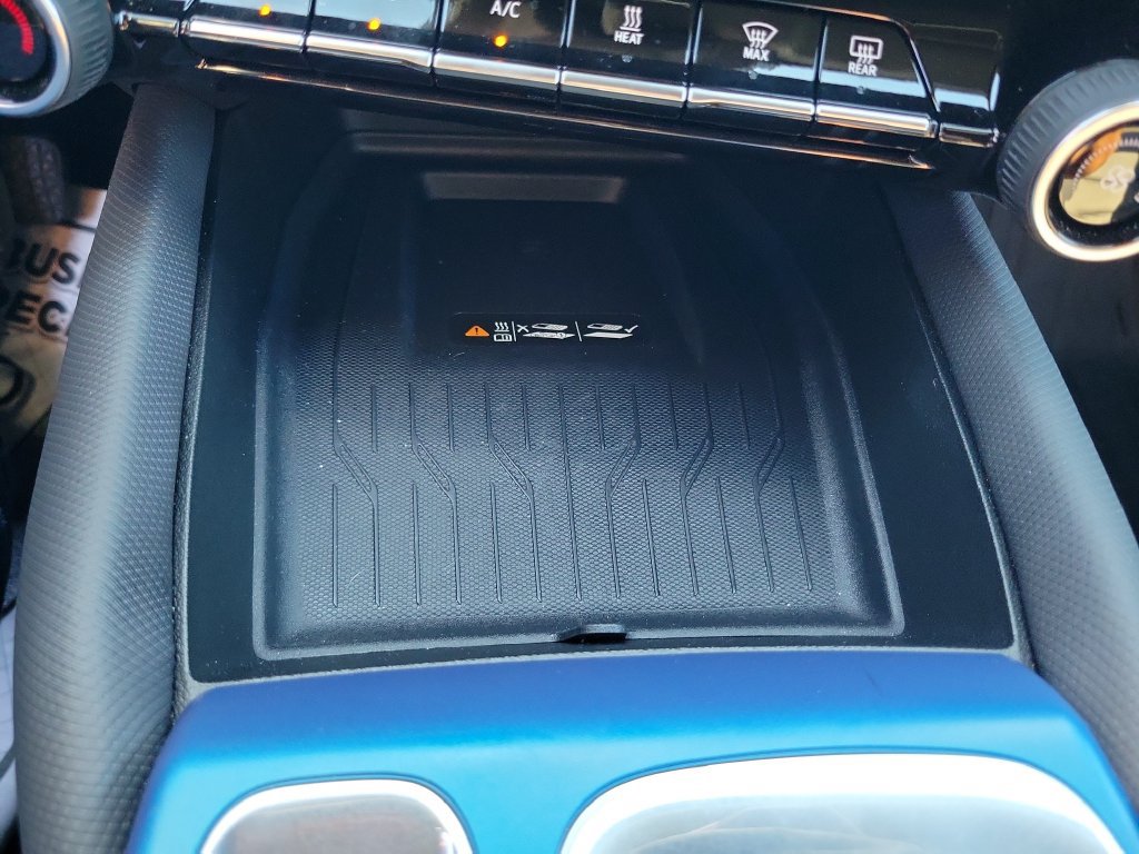 2025 Chevrolet Equinox EV LT - Photo 25
