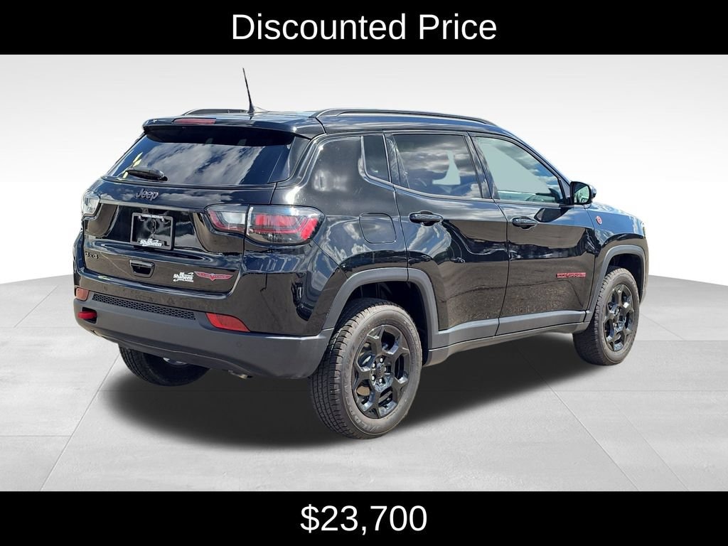 Used 2024 Jeep Compass Trailhawk 4x4 SUV