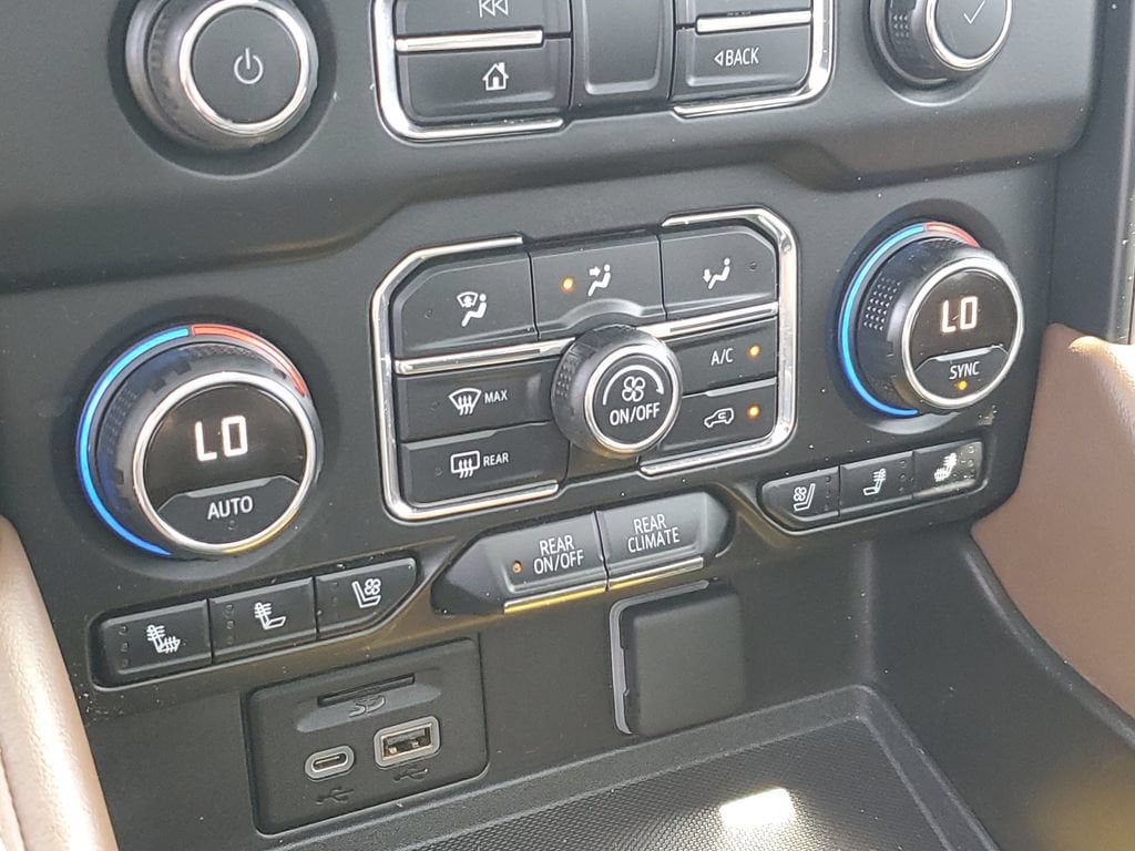 2021 Chevrolet Suburban High Country - Photo 20