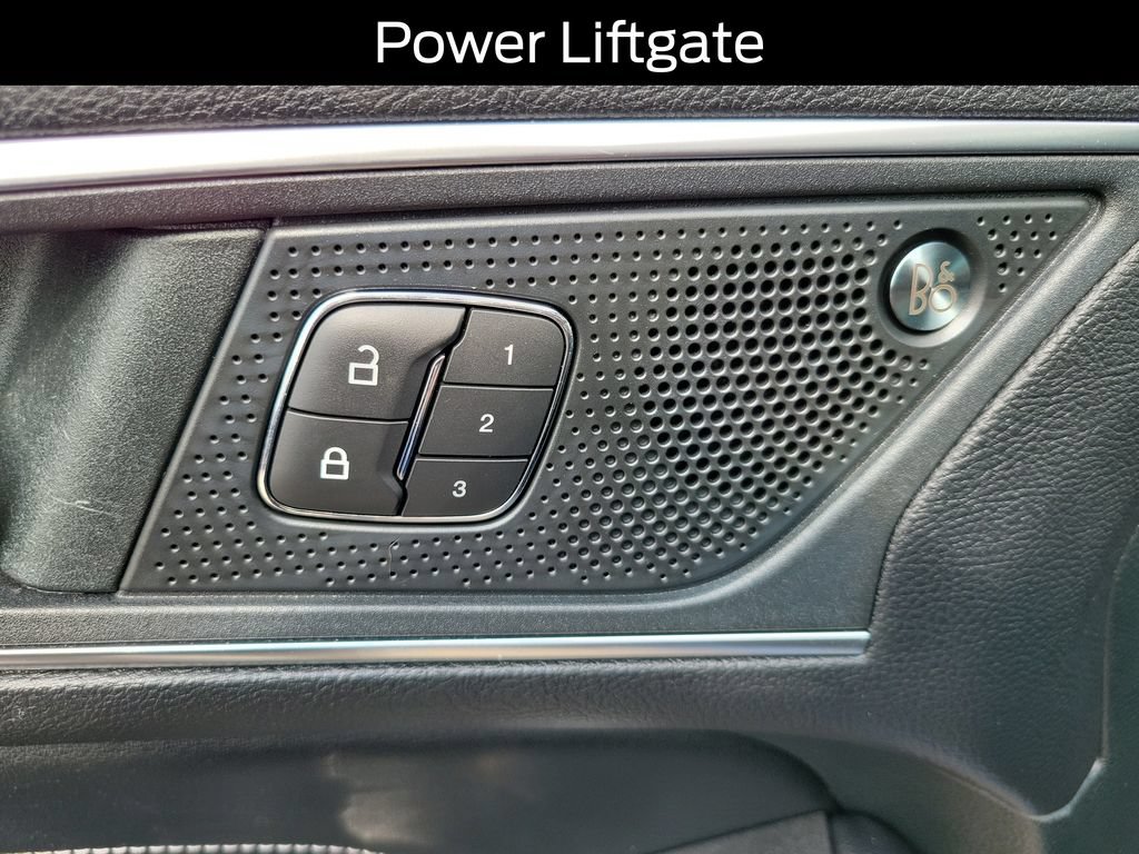 2022 Ford Edge Titanium - Photo 11