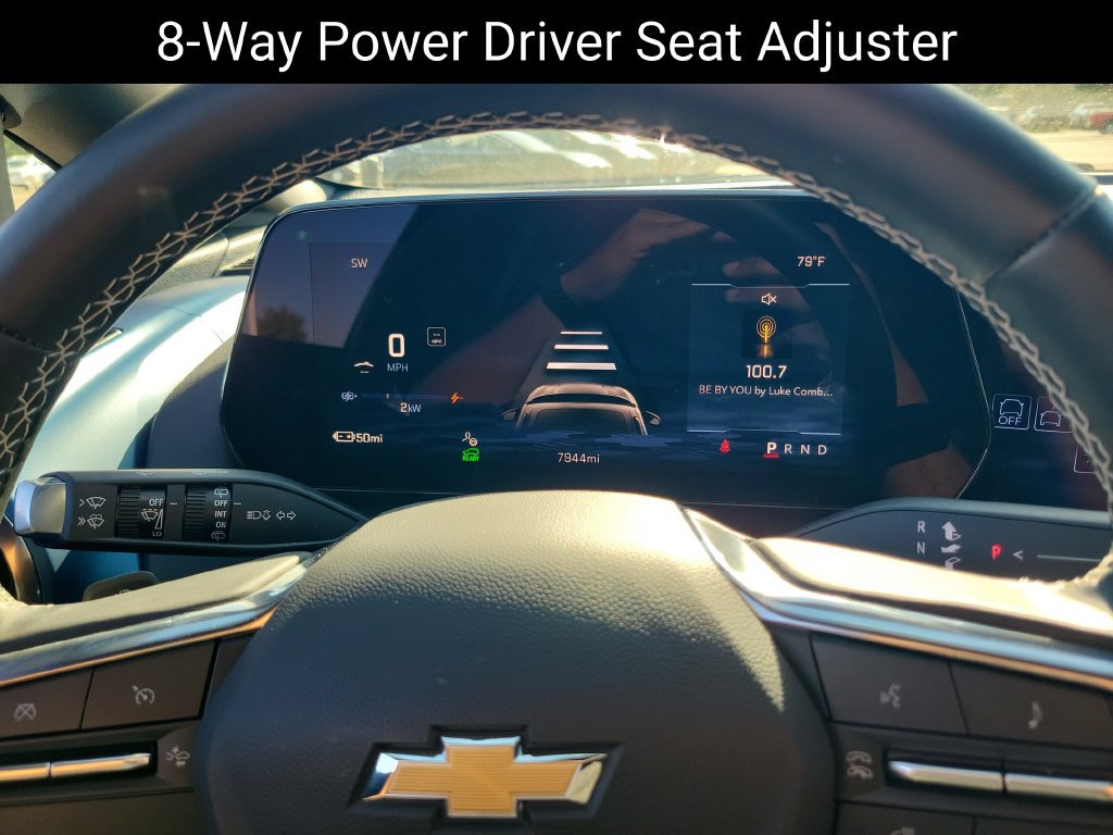 2025 Chevrolet Equinox EV LT - Photo 17