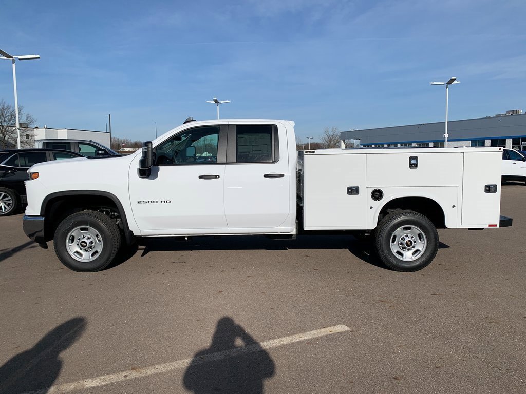 2024 Chevrolet Silverado 2500HD photo 2