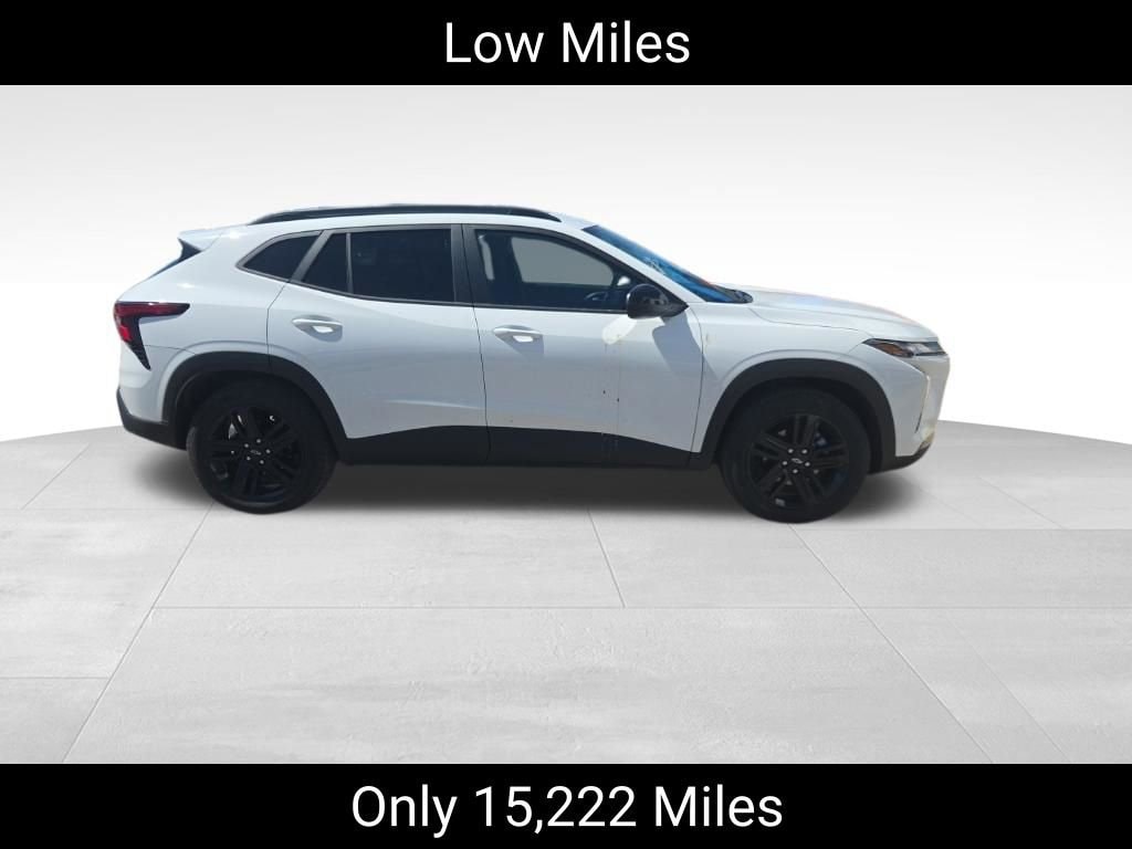 Used 2024 Chevrolet Trax Activ SUV