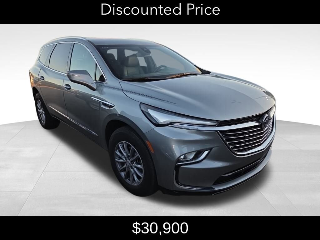 2023 Buick Enclave Essence photo 2